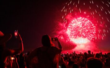 Team Canada wins Honda Celebration of Light