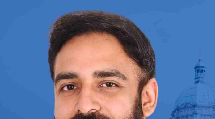 Randhawa to cut commercial taxes by 5% for Surrey businesses, end business licence fees