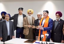 Vancouver Police Chief Adam Palmer honoured by Vancouver’s Khalsa Diwan Society