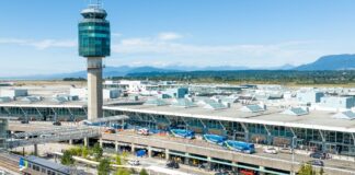 Airport workers, allies to rally at YVR against privatization plans