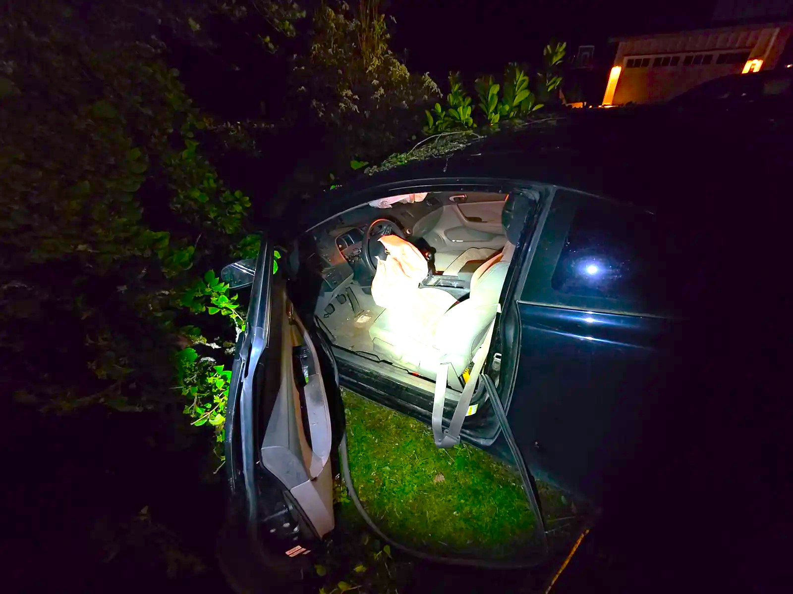 Driver crashes with passenger in trunk after fleeing