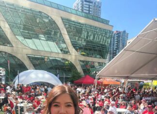 Historic win unites British Columbians; MLAs join fans in cheering on Team Canada