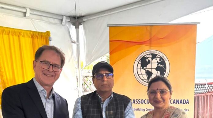 Prithi Paul receives Human Development Award by Chetna Association of Canada