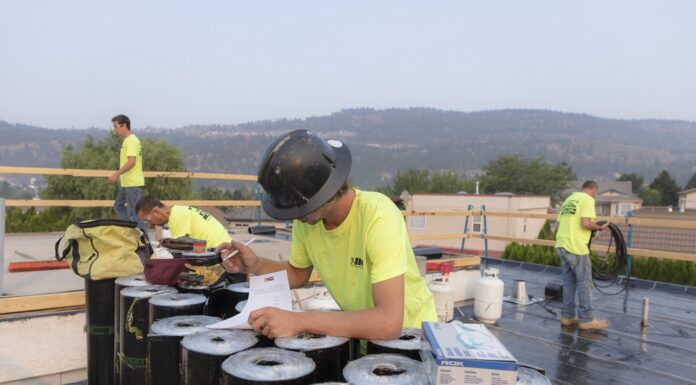 WorkSafeBC reminds employers to protect workers from wildfire smoke