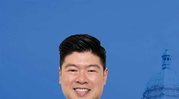 Burnaby Citizens Association slams David Xie for being on both municipal and provincial ballots
